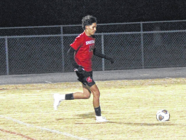 Spartan Roco Esparza cuts through midfield to get into scoring position for Union.