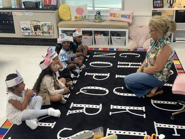 New Kerr Elementary kindergartners Itzel, Jimena, Alanna, Cleymalie, and Misael listen intently to first day instructions from their new teacher Mrs. Tresia Hudson.
Dylan Atwood | Sampson Independent